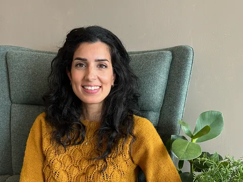 Psykolog Yasmin Moussavi ved Klinikk for krisepsykologi i Bergen.